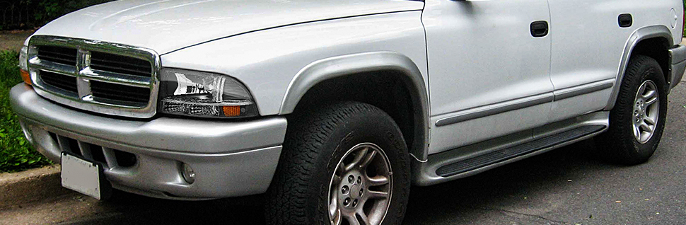 Dodge Dakota/Durango Headlights Assembly 2003 2004 Black Housing Driver and Passenger Side Headlamps Pair