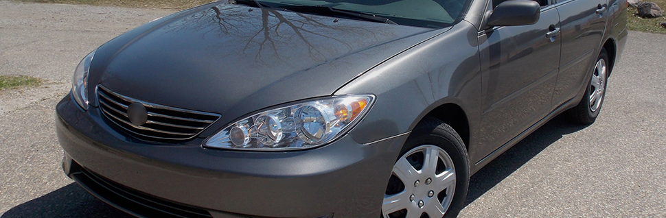 Toyota Camry Headlight Assembly 2005 2006 Chrome Housing Driver and Passenger Side Headlamps